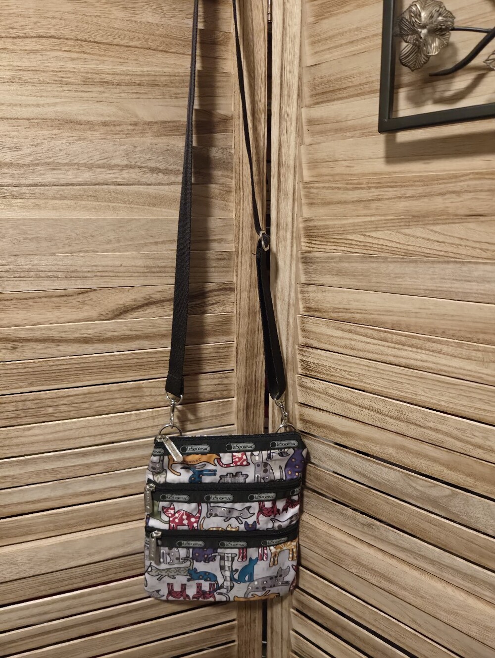 LeSportsac Xbody Adj Strap Rare 3-Zip Cat Pattern